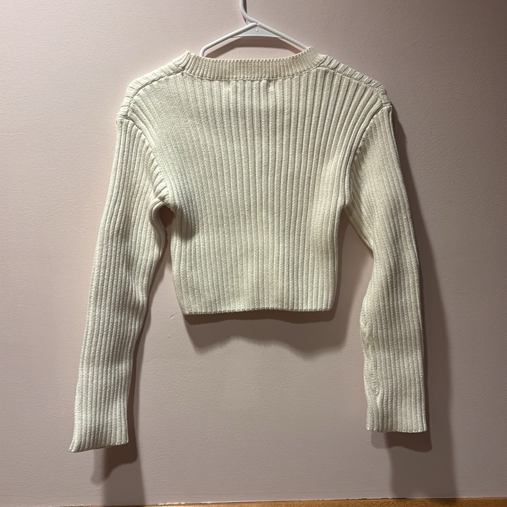 Cropped Ribbed Knit Sweater - Picture 4 of 4